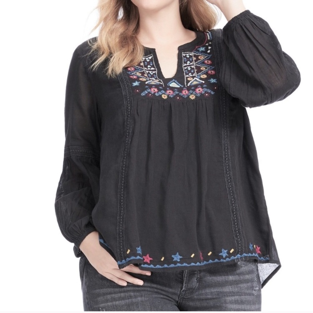 1X KYLA SEO black Embroidered floral peasant top